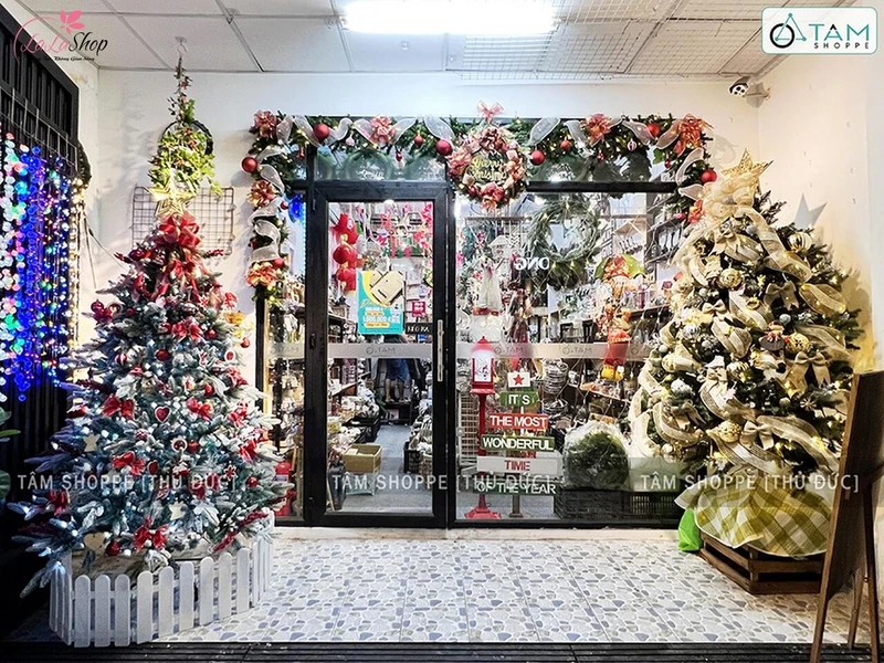Tâm Nguyễn Shop chuyên cung cấp đồ trang trí theo mùa