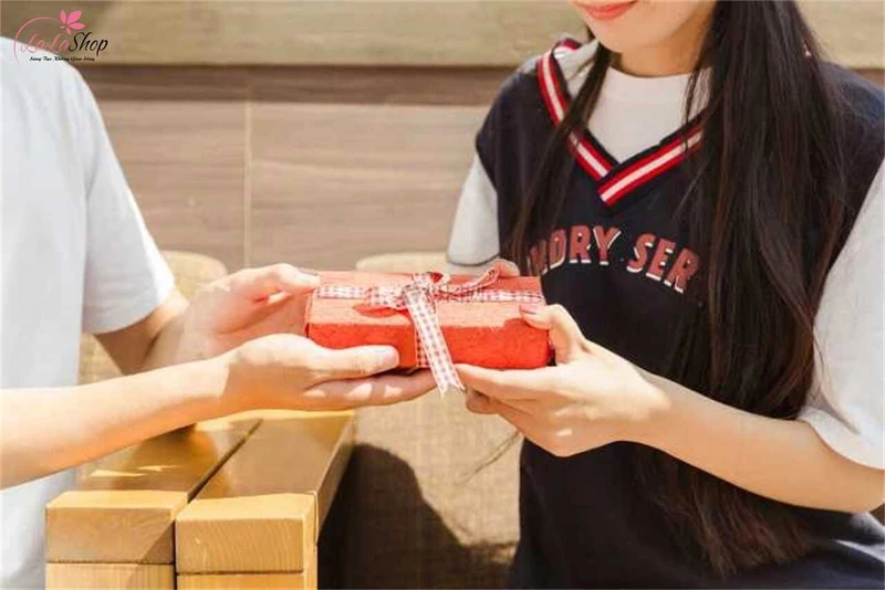 Tặng quà Trung thu cho bạn thân tạo ra những kỉ niệm đáng nhớ và gắn kết tình bạn