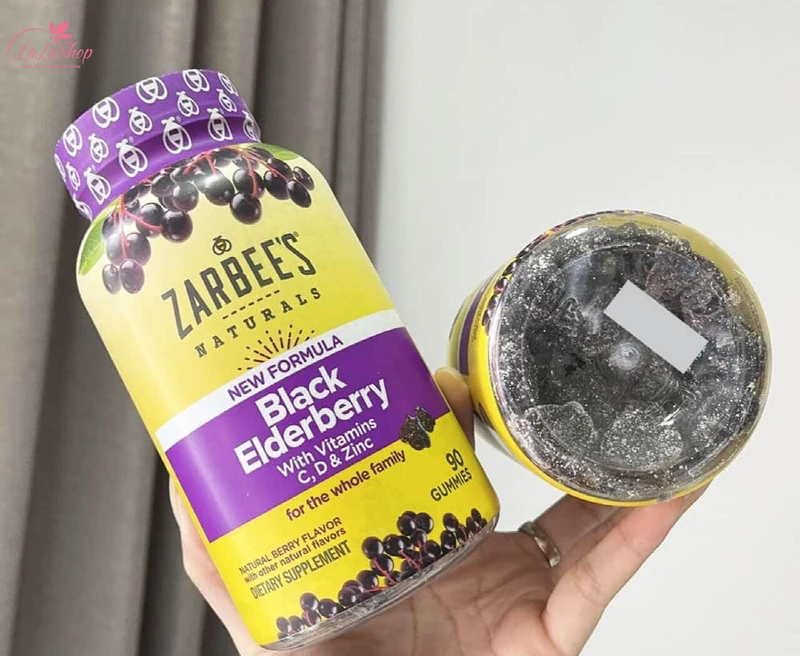 Tặng thực phẩm chức năng thể hiện sự quan tâm của bạn đến với sếp và đồng nghiệp