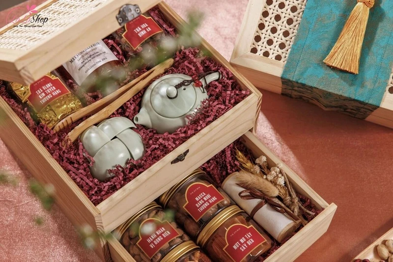 Trà là món quà mang tính truyền thống, tinh tế và thể hiện sự chu đáo