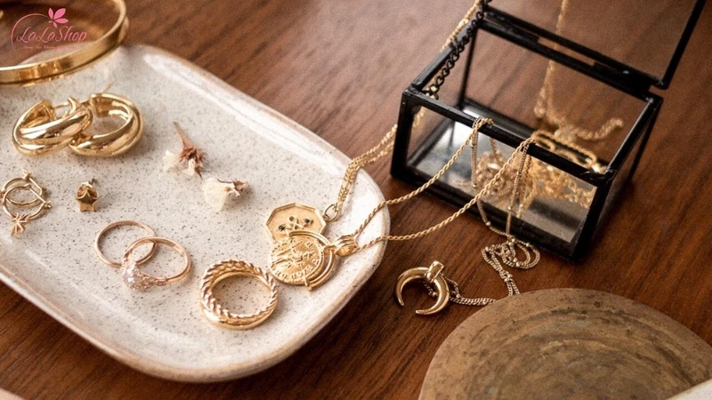 Trang sức là món quà sang trọng, tượng trưng cho sự bền vững trong tình yêu