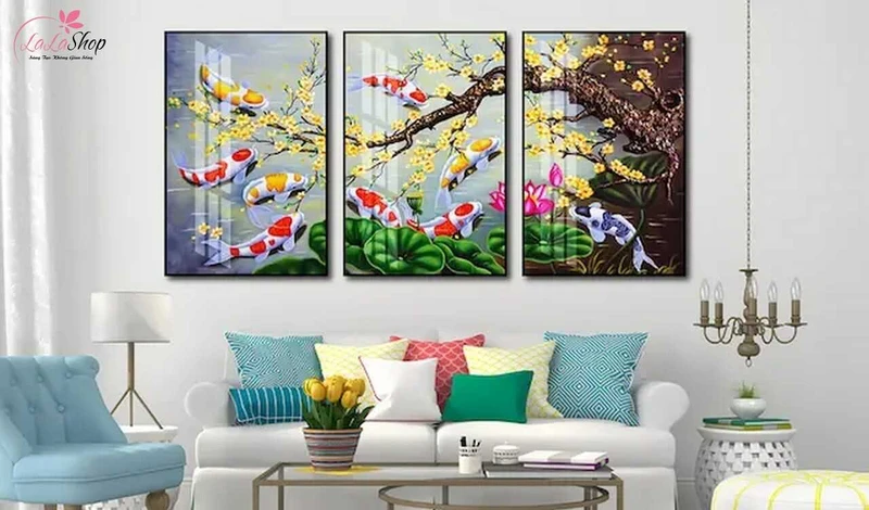 Tranh Cửu Ngư Quần Hội cần chọn hợp tuổi để mang về may mắn và thuận lợi