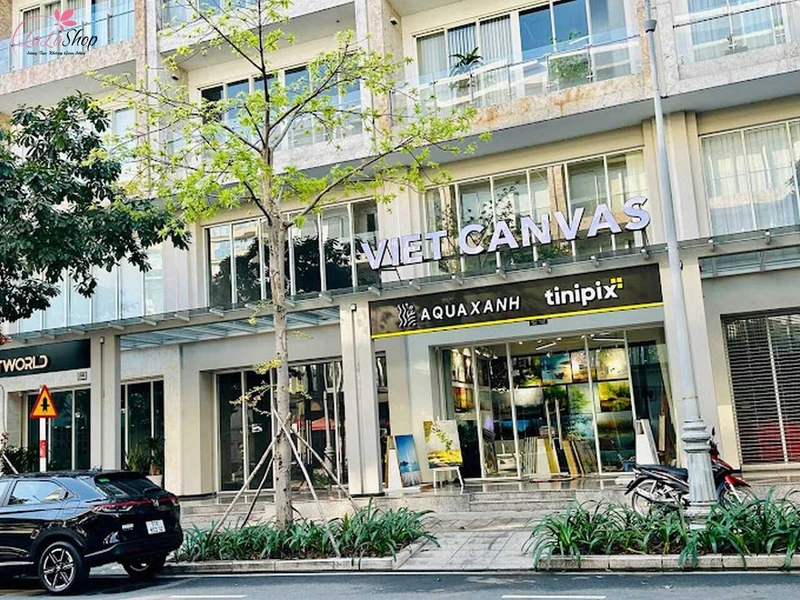Tranh tại Viet Canvas khiến mọi góc phòng trở nên sinh động hơn