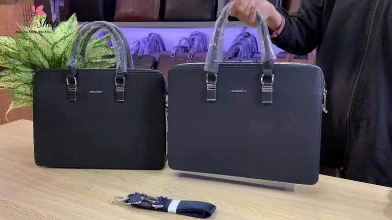 Túi xách công sở là món quà tiện lợi