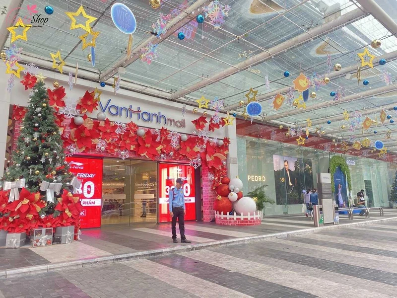Vạn Hạnh Mall là một trong những trung tâm thương mại được yêu thích nhất