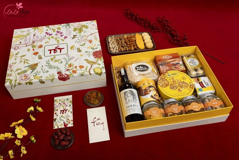 Vào mỗi dịp Tết không thể thiếu đi bánh mứt trên bàn