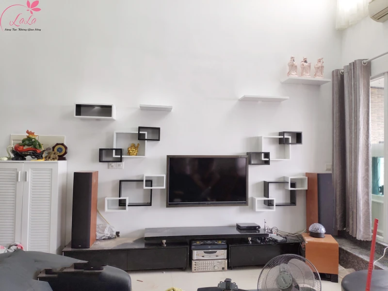 Kệ gỗ trang trí mua ở đâu? Giá bao nhiêu ? 