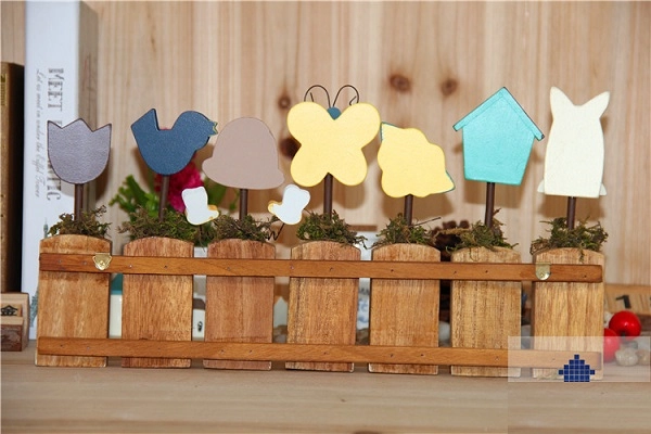 Bảng welcome hàng rào gỗ