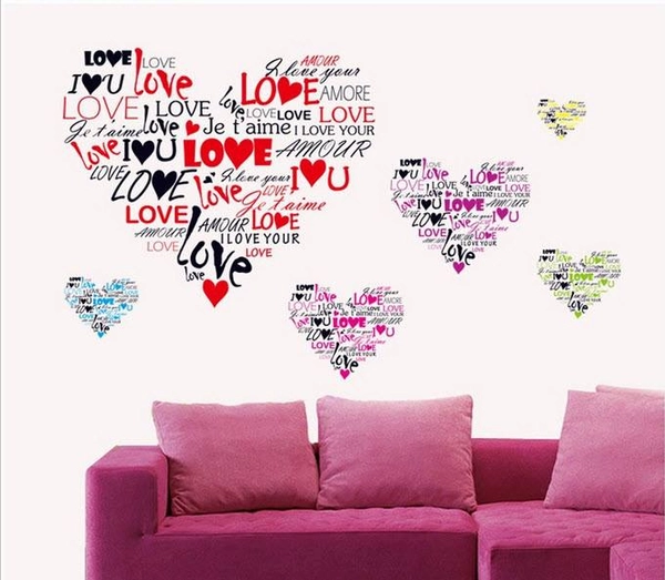 Decal dán tường Trái tim chữ love 2
