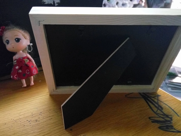 Khung gỗ thông treo tường 13x18