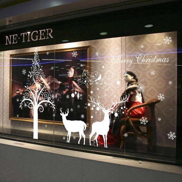 Decal trang trí noel cây thông noel và tuần lộc (nền trắng đục)