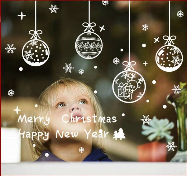 Dây treo quả cầu đêm noel (nền trắng đục)