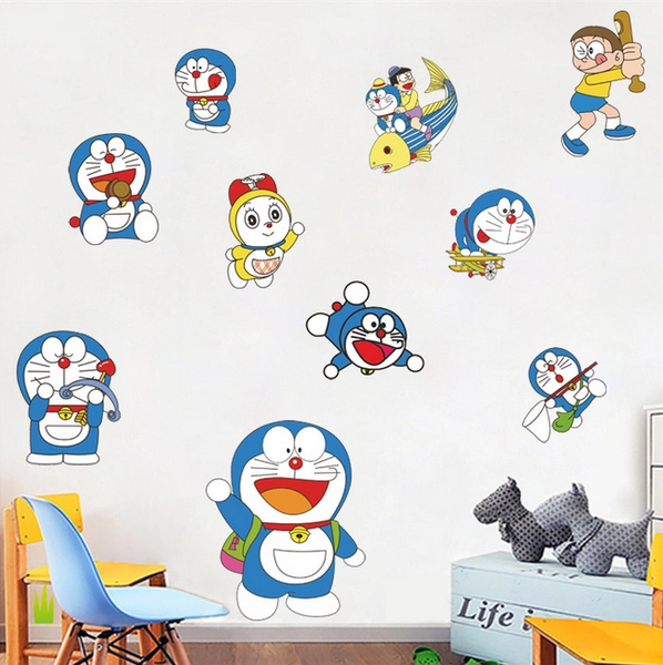 Decal Đô rê mon cưỡi cá