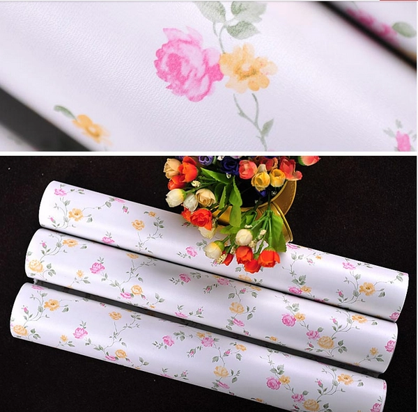 Giấy decal cuộn hoa hồng bi nền trắng