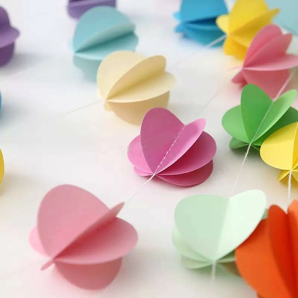 Rèm giấy trái tim lồng nhau