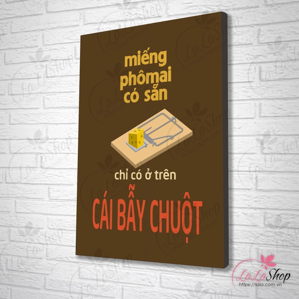 Tranh văn phòng miếng phô mai có sẵn chỉ có ở trên cái bẫy chuột