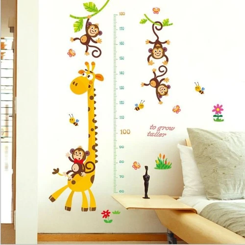 Decal dán tường thước đo hươu vàng 3