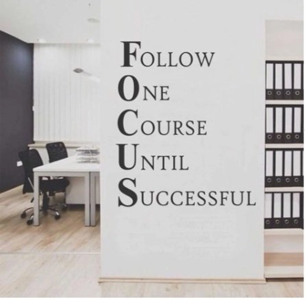 Decal văn phòng focus