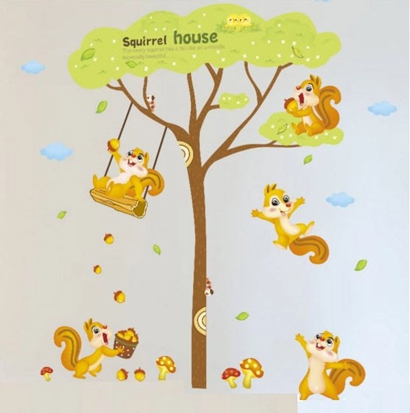Decal dán tường gia đình sóc nâu size to
