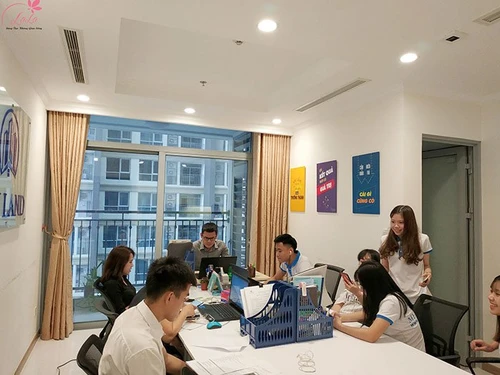 Tranh treo tường work hard dream big