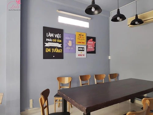 Tranh treo tường work hard dream big