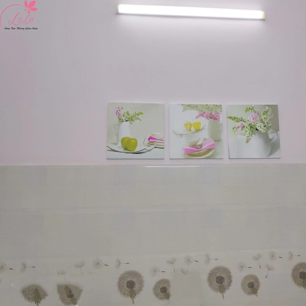 Tranh treo tường bình hoa táo xanh