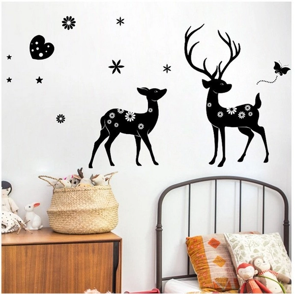 Combo decal dán tường cô gái và đôi hươu (bộ)