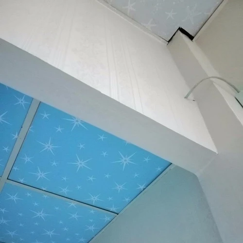 Giấy decal cuộn hoa văn cổ điển màu trắng kem khổ 1m2