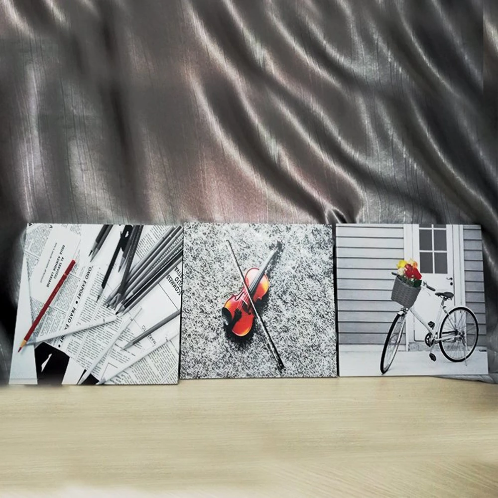 Tranh treo tường xe đạp và bút gỗ