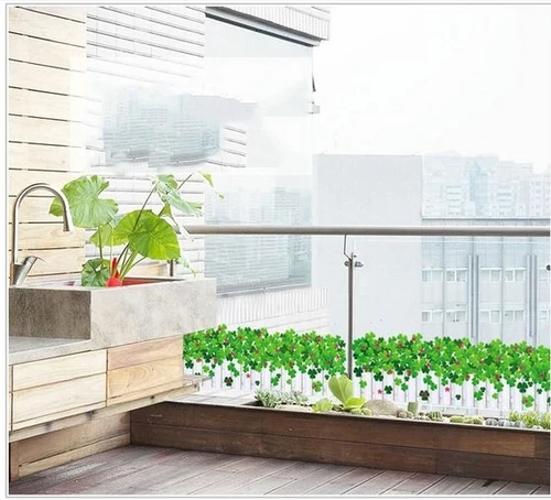 Decal dán chân tường hàng rào trắng