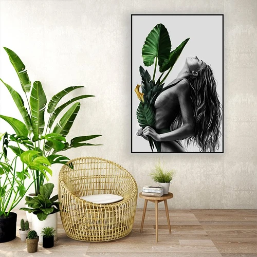 Tranh treo tường thiếu nữ và hoa ly