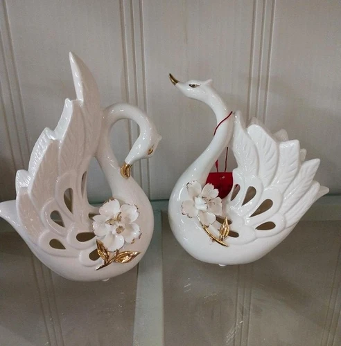 Tượng thiên nga và hoa 2