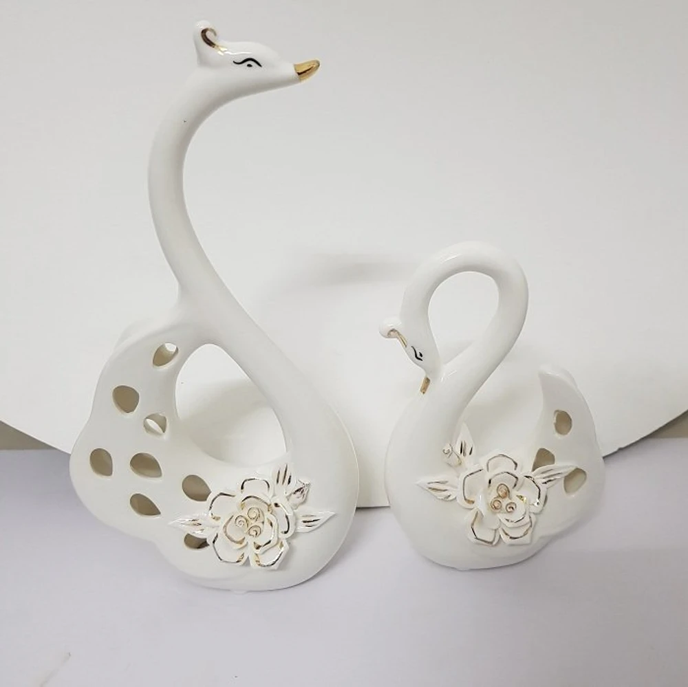 T­ượng trang trí đôi thiên nga và hoa 3