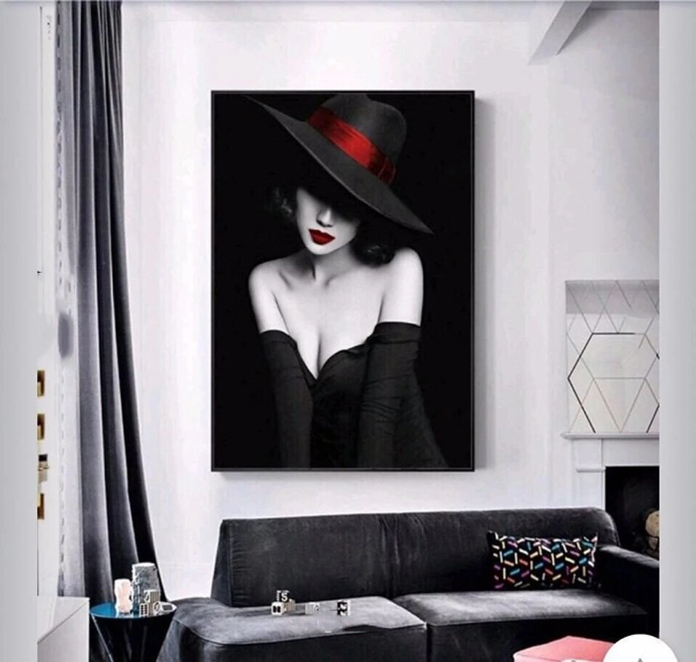 Tranh treo tường thiếu nữ nghệ thuật