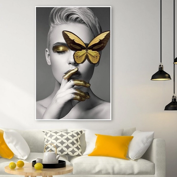 Tranh Treo Tường Cô Gái Và Bướm Vàng