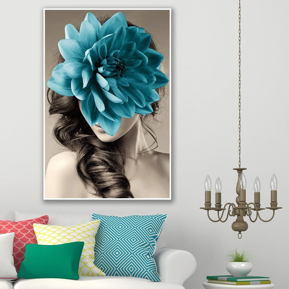 Tranh treo tường cô gái và hoa xanh