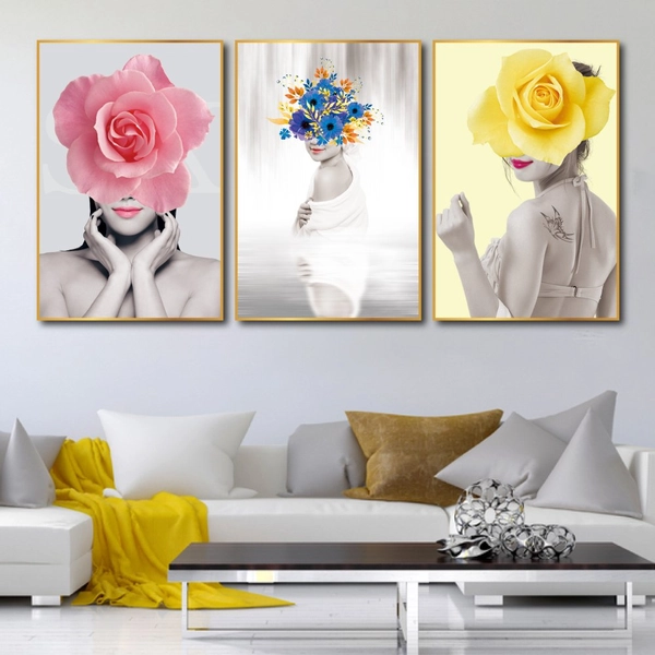 Tranh treo tường thiếu nữ bên hoa