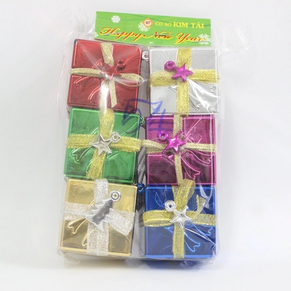 Đồ trang trí noel bộ 6 hộp quà treo nhiều màu