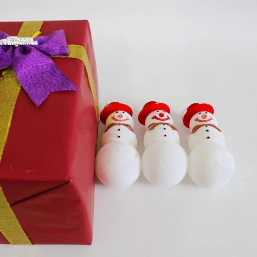 Người tuyết treo lớn trang trí noel