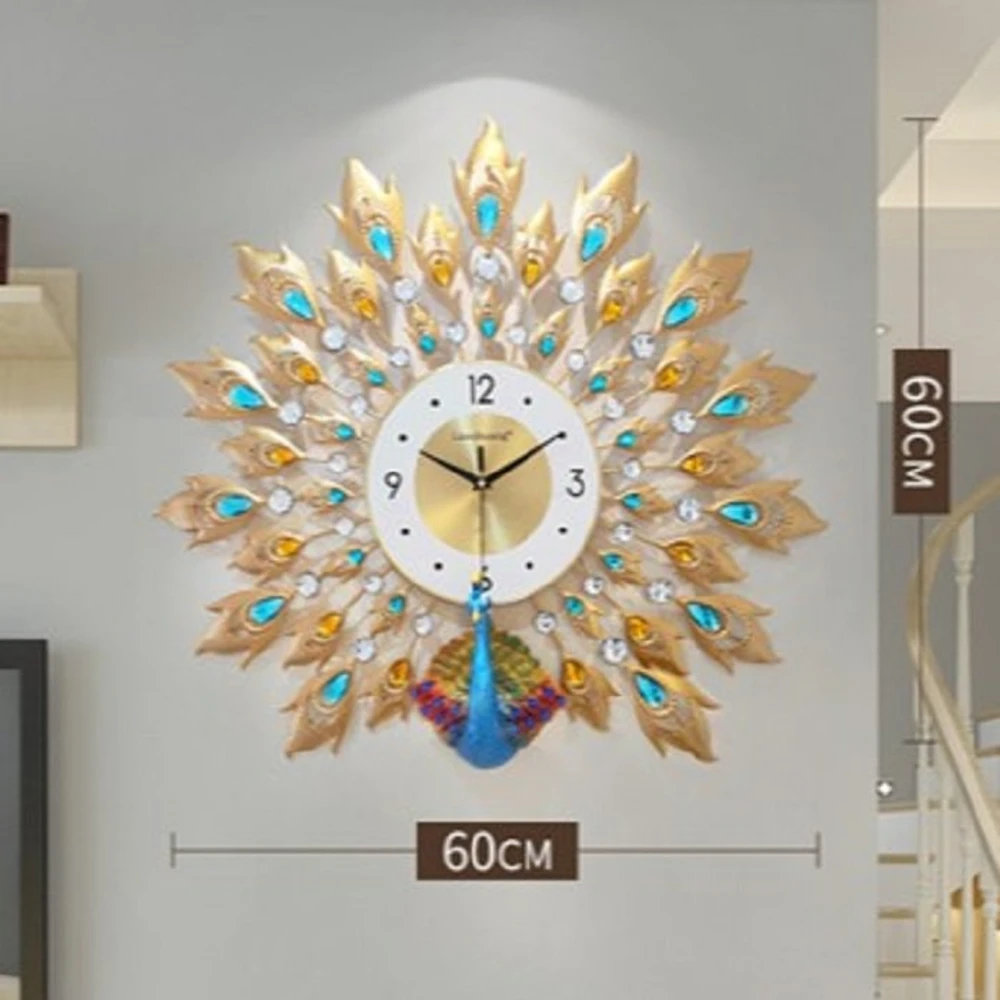 Đồng Hồ Treo Tường Đính Đá Công Xòe Đuôi Tam Sắc