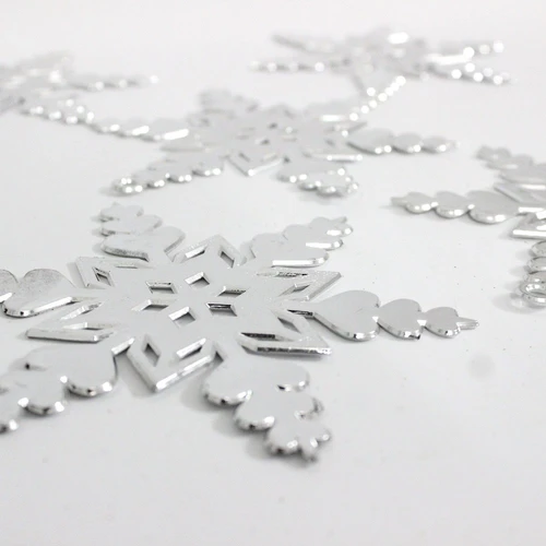 Đồ trang trí noel bông tuyết vàng