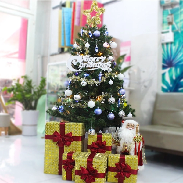 Cây thông Noel 1m5 trang trí mẫu 1