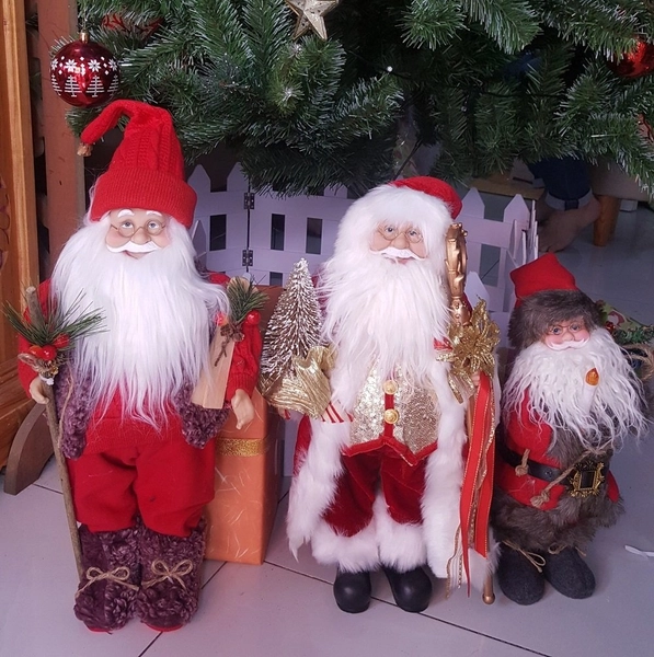 Mô hình ông già Noel kim sa