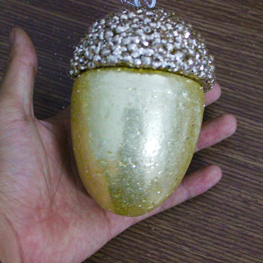 Hộp quả châu hạt dẻ trang trí noel