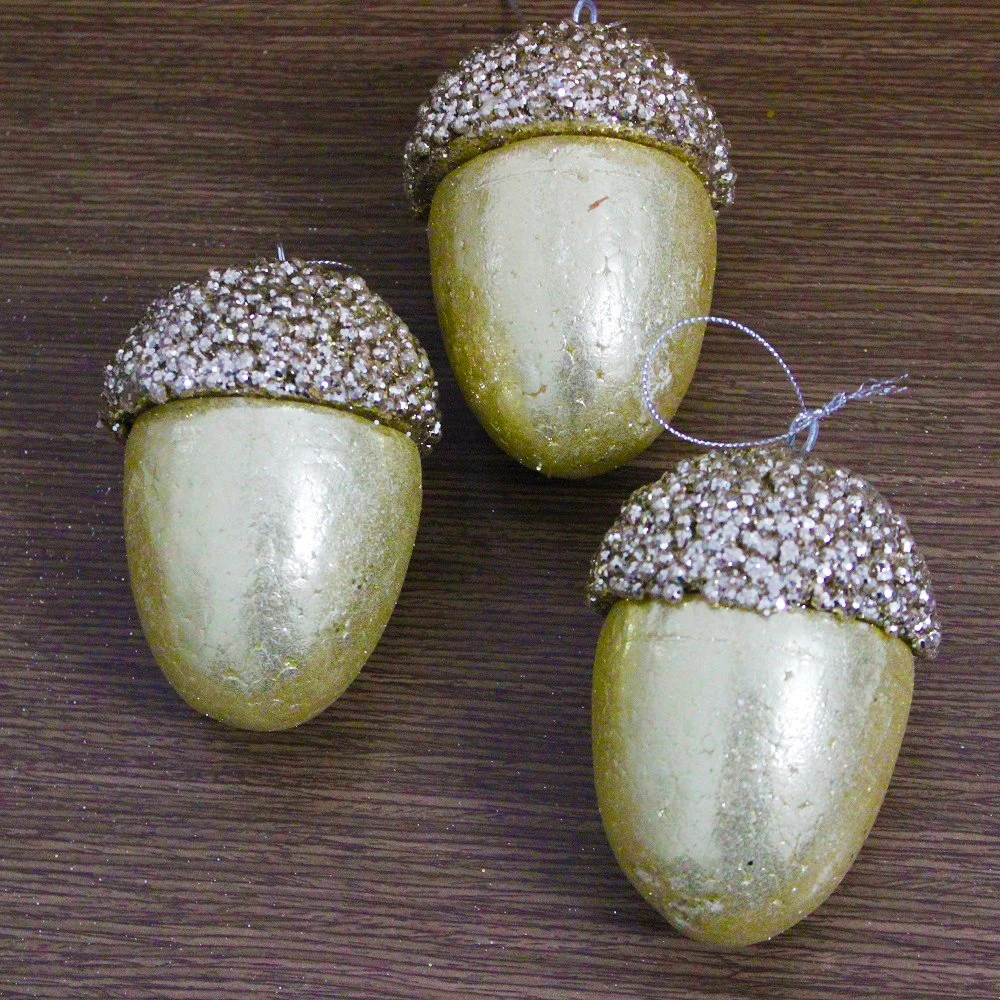 Hộp quả châu hạt dẻ trang trí noel