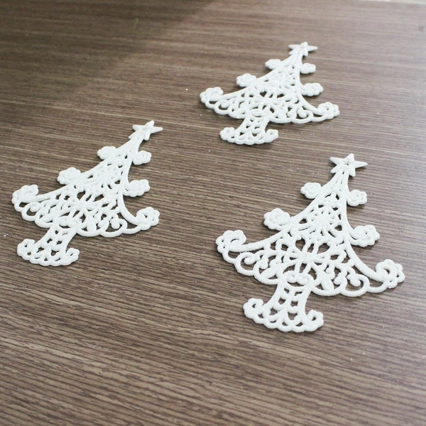 Bộ 3 cây thông nhựa trắng treo trang trí noel