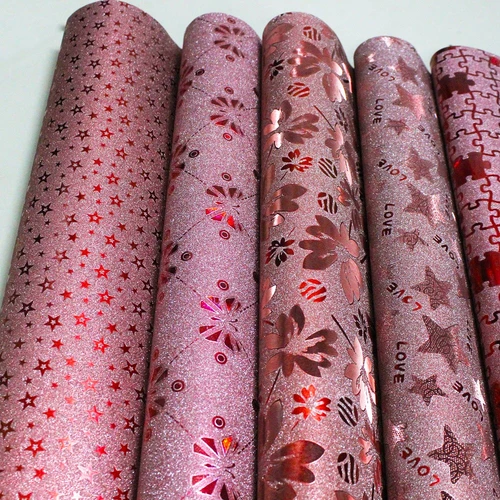 Giấy gói quà họa tiết lấp lánh trang trí