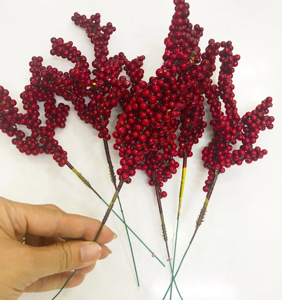 Chùm cherry đỏ trang trí noel