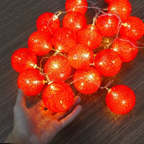 Đèn treo hình cầu trang trí