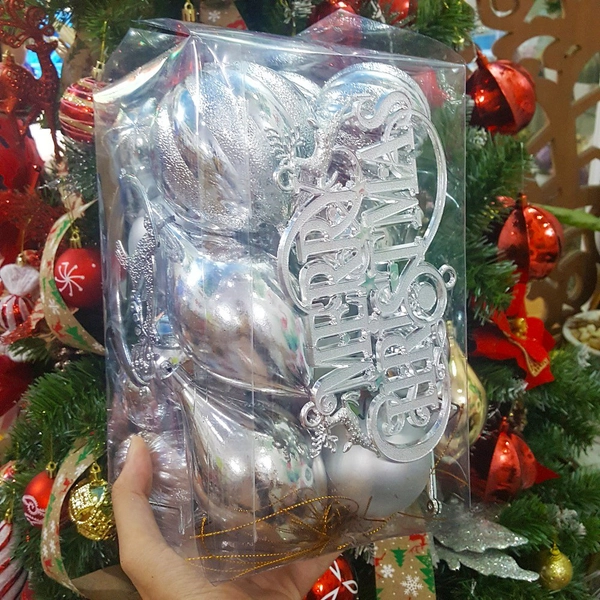 Hộp châu bạc nhiều phụ kiện trang trí noel